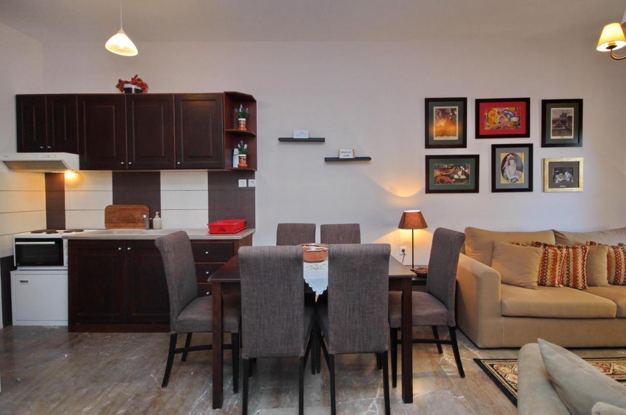 Aloe Luxury Apartments Porto Cheli Buitenkant foto