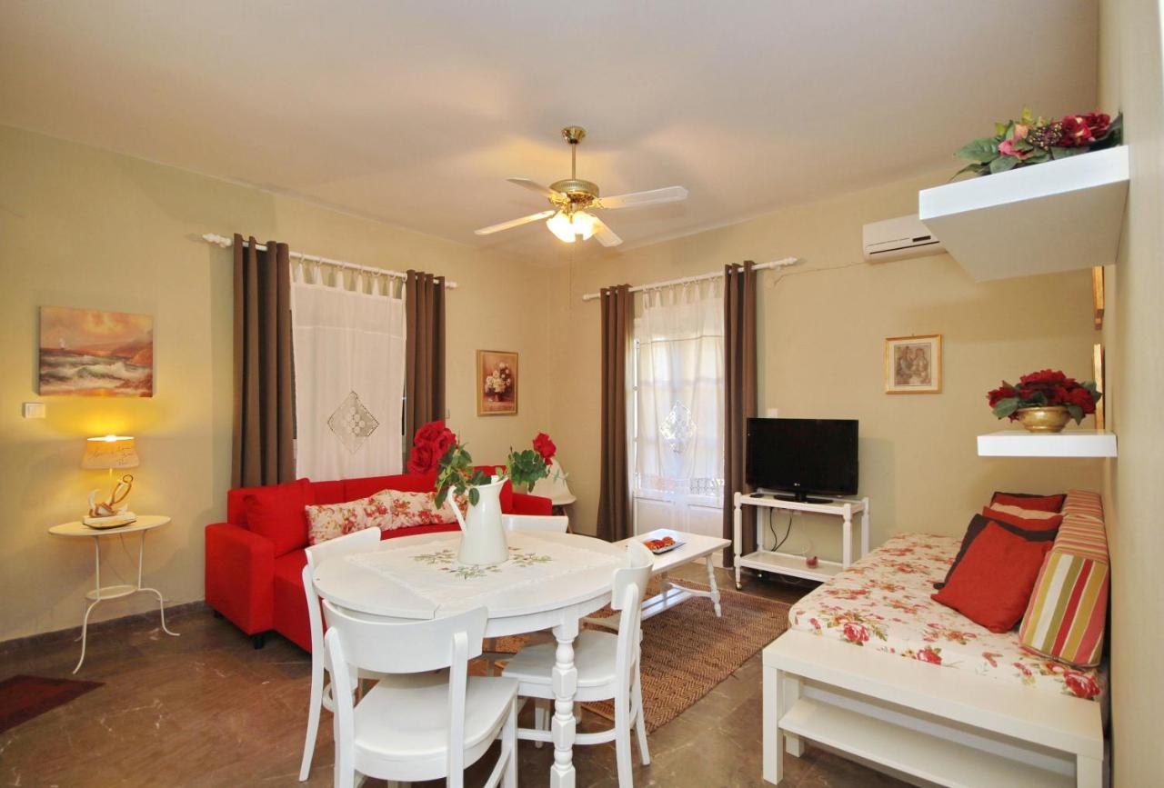 Aloe Luxury Apartments Porto Cheli Buitenkant foto